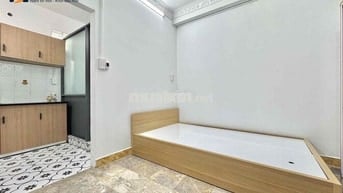 PHÒNG TRỌ KHÔNG GÁC ĐẦY ĐỦ NỘI THẤT CÓ MÁY GIẶT RIÊNG LẠC LONG QUÂN