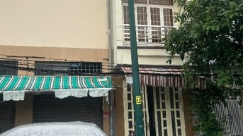 Nha chinh chu cho thue nguyen can