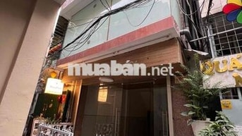 Cho thuê nhà nguyên căn đường Đô Quang Đấu, Quận 1.