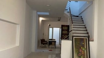 Cho thuê nhà ngõ phố Ngọc Thụy, Bồ Đề, Long Biên, Hà Nội 