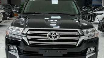 Toyota Land Cruiser 4.6 V8 sản xuất 2020, Full lịch sử hãng.