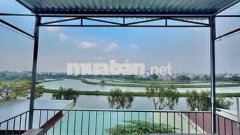SIÊU PHẨM VIEW HỒ - Nhà đẹp nội thất cao cấp. Nhà 2 tầng - sân thượng