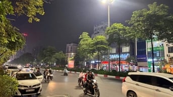 Nhà 5T hai mặt tiền Siêu Hiếm tại Mp Xã Đàn vỉa hè rộng 6m kd đỉnh
