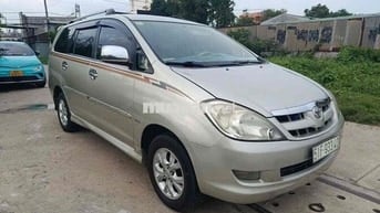 Toyota Innova 2.0 Số sàn 2006 Bạc