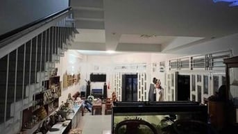 chủ dễ tính. cằn bán căn nhà xây tâm huyết,để giải quyết công việc