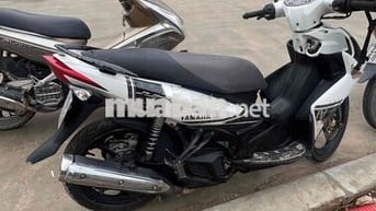 Yamaha Trắng