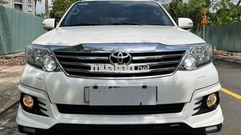Toyota Fortuner TRD 4x4 2016 Trắng 93.000 km
