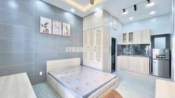 STUDIO MỚI XÂY FULL NỘI THẤT SIÊU XỊN - cửa sổ trời - có Bancol