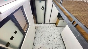 🔥PHÒNG GÁC GIÁ RẺ CỬA SỔ TRỜI MÁY LẠNH NGAY KHU SÂN BAY