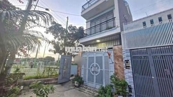 Bán nhà Linh Đông 84m² hẻm ô tô 6m 3 tầng hoàn công giá 7.2 tỷ