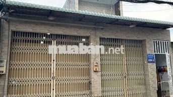 Bán nhà xưởng. 1/ Tô ký.  Đường 10m . đối diện vpcc Đất Việt cũ 