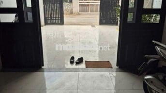 Nhà 1 trệt 1 lầu đang cho thuê 4 triệu, diện tích 112m2 giá chỉ 770tr