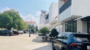 CHO THUÊ NHÀ 3 LẦU MẶT TIỀN LÝ THÁI TỔ CÓ THANG MÁY