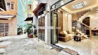 Nhà Đẹp Full Nội Thất_ 5 Phòng_ Sân Thượng_ 4 Tầng_ Hoàng Hoa Thám