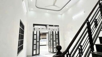 Mặt tiền tch 34
Nhà 2tầng3 phòng ngủ,2wc
Ngang  7m dài 18m kd mọi thứ
