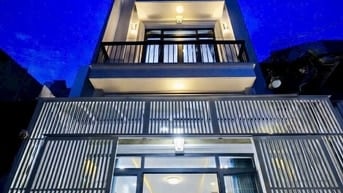 Nhà 4 Tầng full nội thất mới đẹp vào ở ngay đường Nguyễn Văn Quỳ, Q7