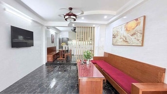 093 CHO THUÊ NHÀ ĐẸP KIỆT TRẦN CAO VÂN – DIỆN TÍCH SỬ DỤNG LỚN 200M²