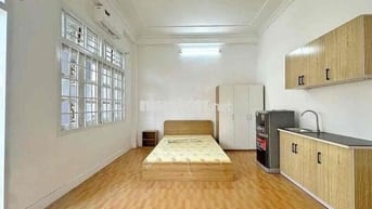 Cho Thuê Phòng Full Nội Thất Ban Công Cửa Sổ Ngay Lê Trọng Tấn