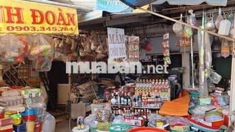 Sang 4 kiôt chợ vĩnh lộc và tất cả hàng hoá , hàng tiêu dùng