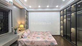 Chính chủ bán tầng 9 chung cư CT4-4 Mễ Trì Hạ, Từ Liêm HN 115 m2, 4 PN