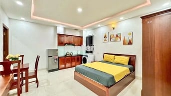Căn Hộ Mới Toanh Full Nội Thất Gần Chợ Phạm Văn Hai