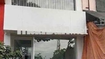 Cho thuê nguyên căn 4 lầu MT đường Phạm Văn Đồng vỉa hè 6m làm VP cty