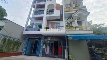 Nhà mới xây hoàn thiện, kèm nội thất,