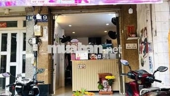 Share lại mặt bằng vỉa hè đối diện chợ Phú Thọ (Lãnh Binh Thăng)