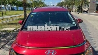 Hyundai Stargazer 7 chỗ màu Đỏ