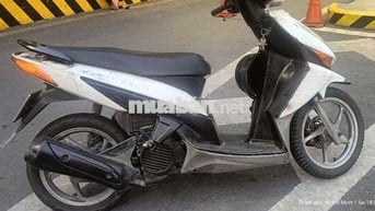 Honda Click 110 Trắng Xăng
