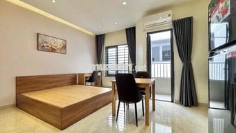 🔥CĂN HỘ BAN CÔNG CAO CẤP , GẦN ĐẦM SEN , THANG MÁY ĐƯỜNG OTO 🔥