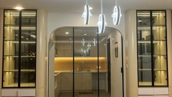 Chính chủ chuyển nhượng căn hộ 138m2 trung tâm Cầu Giấy, hướng Nam