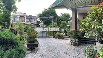 Cho thuê biệt thự đơn lập Hưng Thái 2 Phú Mỹ Hưng Quận 7