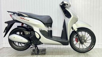 Honda SH Mode 2024 Bạc
