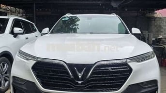 Vinfast Lux SA 2.0 Turbo 2019 7 chỗ