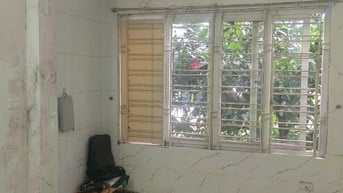 Cho thuê phòng trọ khép kín 30m2 tầng 2 và 3 mặt đường Trần Tử Bình