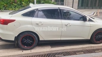 Ford Focus Titanium 2019 Trắng 54.000 km