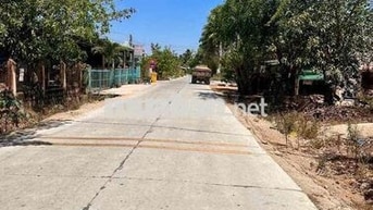 Bán Đất Bình Thuận GIÁP CHỦ chỉ 790Triệu ,Đường ôtô rộng 10m ,Sổ Sẵn