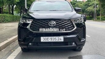 Toyota Innova Cross V 2025 Đen 1.4 vạn km