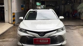 Toyota Camry 2.5Q 2019 Trắng 57.315km