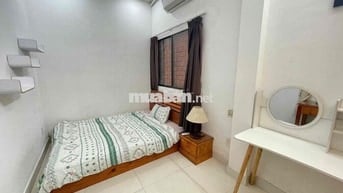 Cho thuê phòng Cô Giang-Q1,gần trung tâm,full tiện ích,vào ở ngay