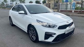 Kia Cerato Trắng Tự động Xe gia đình