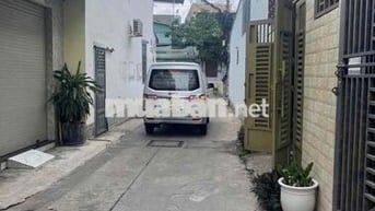 Nhà đường Lâm Thị Hố, 69m2, hẻm ô tô tránh, 3 tầng, 4 phòng ngủ, giá 6