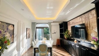 Bán nhà 5 tầng phố Nguyễn Chí Thanh, 70m2, khu phân lô, ô tô ra vào