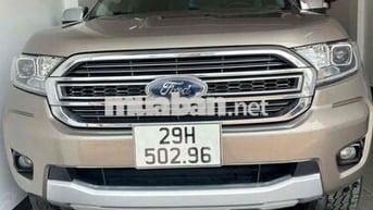 Ford Ranger Limited Vàng cát 10 vạn