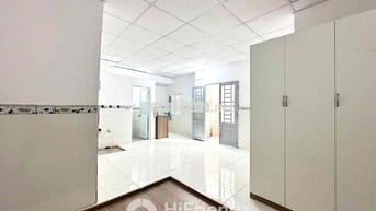 PHÒNG TRỌ TRỆT DẮT XE VÔ NHÀ SẴN MÁY LẠNH SIÊU RỘNG 30M2 - GẦN ĐH HIU