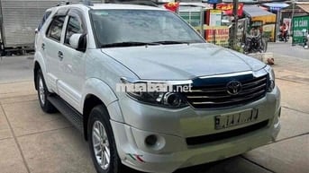 Fortuner Sportivo 2.7V AT 2014 Trắng 95.000 km