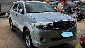 Toyota Fortuner Xăng 2014 Số tự động 7 chỗ