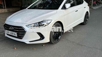 Hyundai Elantra 2017 Trắng 77000 km