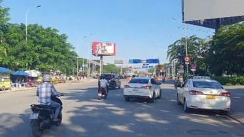 Nhà mặt tiền Tên Lửa, Đối diện Aeon Bình Tân